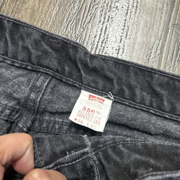 Vintage Levis Made USA 550 Black Denim Jeans Relaxed Size 36x32 - Picture 3 of 10